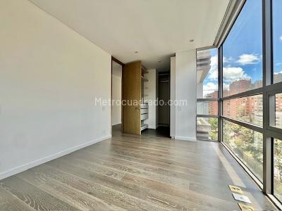Apartamento de 3 alcobas en venta en La Cabrera, Bogotá, 260 m² · foto 10 de 17