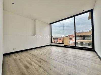Apartamento de 3 alcobas en venta en Country Virrey, Bogotá, 237 m² · foto 7 de 18
