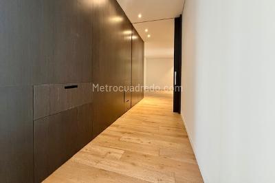 Apartamento de 4 alcobas en venta en La Cabrera, Bogotá, 345 m² · foto 9 de 18