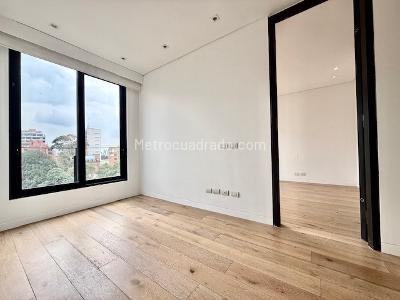 Apartamento de 4 alcobas en venta en La Cabrera, Bogotá, 345 m² · foto 15 de 18
