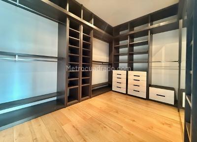 Apartamento de 4 alcobas en venta en La Cabrera, Bogotá, 345 m² · foto 12 de 18