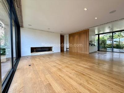 Apartamento de 2 alcobas en venta en Bellavista Rosales, Bogotá, 189 m² · foto 4 de 17