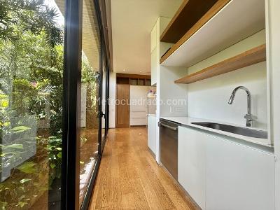 Apartamento de 2 alcobas en venta en Bellavista Rosales, Bogotá, 189 m² · foto 6 de 17