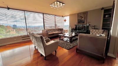 Apartamento de 3 alcobas en venta en Guadalquivir, Bogotá, 317 m² · foto 2 de 18