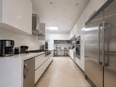 Casa de 4 alcobas en venta en Santa Ana Oriental, Bogotá, 600 m² · foto 7 de 20