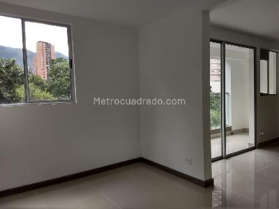 Apartamento de 2 alcobas en venta en Suramerica, Itagüí, 66 m² · foto 5 de 18