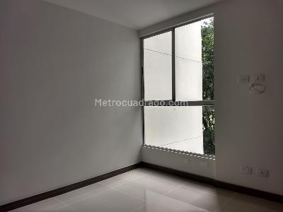 Apartamento de 2 alcobas en venta en Suramerica, Itagüí, 66 m² · foto 10 de 18