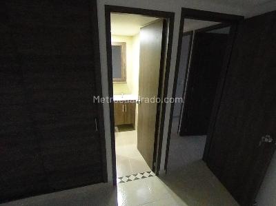 Apartamento de 3 alcobas en venta en Amazonia, Bello, 52 m² · foto 8 de 10