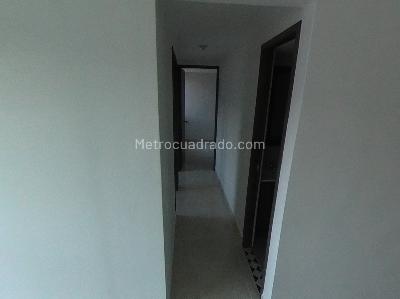 Apartamento de 3 alcobas en venta en Amazonia, Bello, 52 m² · foto 9 de 10