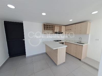 Apartamento de 3 alcobas en venta en Amazonia, Bello, 52 m² · foto 2 de 15