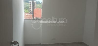 Apartamento de 3 alcobas en venta en Vereda Cañaveralejo, Sabaneta, 55 m² · foto 6 de 11