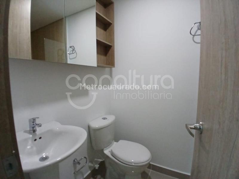 Apartamento en Arriendo, Ferreria, La Estrella - 5