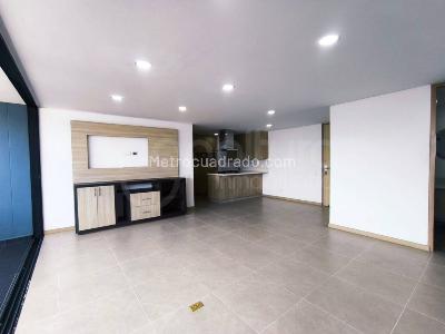 Apartamento en arriendo en Las Palmas, Medellín · foto 3 de 12