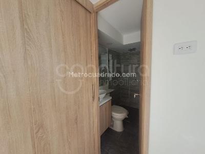 Apartamento de 2 alcobas en venta en Serramonte, Bello, 57 m² · foto 9 de 20