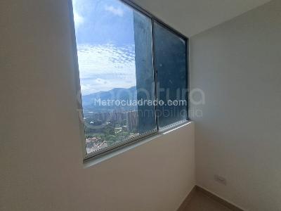Apartamento de 2 alcobas en venta en Serramonte, Bello, 57 m² · foto 11 de 20