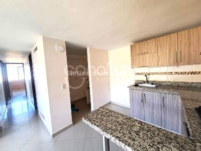Apartamento de 2 alcobas en venta en Valadares, Bello, 72 m² · foto 3 de 16