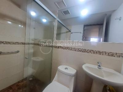 Apartamento de 2 alcobas en venta en Valadares, Bello, 72 m² · foto 13 de 16