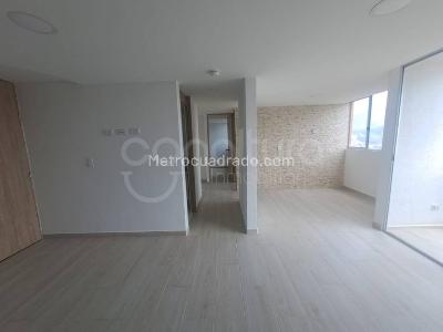 Apartamento de 2 alcobas en venta en Serramonte, Bello, 54 m² · foto 2 de 15