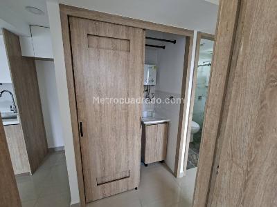 Apartamento de 3 alcobas en venta en Pan De Azucar, Sabaneta, 53 m² · foto 8 de 13