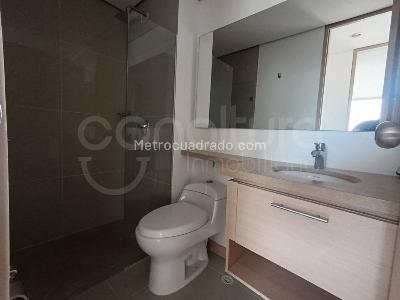 Apartamento de 2 alcobas en arriendo en Naranjal, Medellín, 77 m² · foto 11 de 14