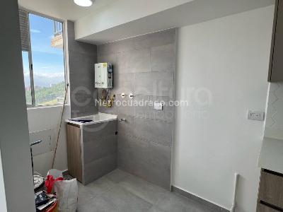 Apartamento de 2 alcobas en venta en Serramonte, Bello, 58 m² · foto 3 de 17