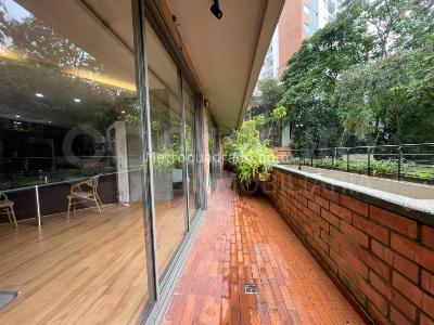 Apartaestudio en venta en Loma De San Julian, Medellín, 92 m² · foto 7 de 14