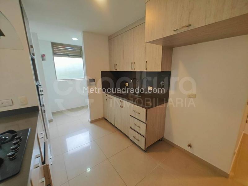 Apartamento en Arriendo, Bosques De Zuñiga, Envigado - 2