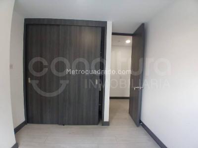 Apartamento en arriendo en Ciudad Del Rio, Medellín · foto 6 de 15
