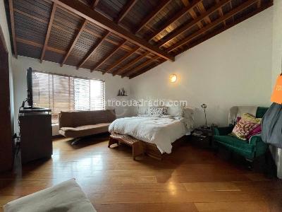 Casa de 3 alcobas en venta en Castropol, Medellín, 256 m² · foto 17 de 20