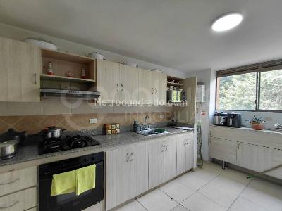 Apartamento en venta en San Lucas, Medellín · foto 2 de 20