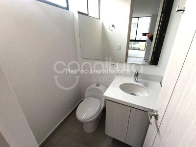 Apartamento de 3 alcobas en venta en Los Colores, Medellín, 89 m² · foto 16 de 18