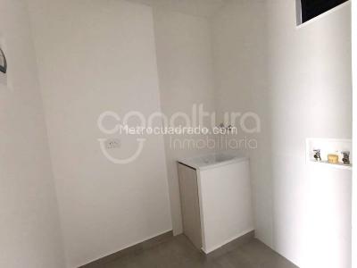 Apartamento de 3 alcobas en venta en Los Colores, Medellín, 89 m² · foto 17 de 18