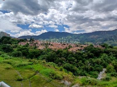 Apartamento en venta en San Antonio De Prado, Medellín · foto 3 de 15