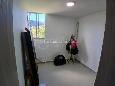Apartamento en venta en San Antonio De Prado, Medellín · foto 11 de 13