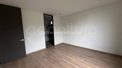 Apartamento de 3 alcobas en venta en Las Palmas, Medellín, 140 m² · foto 7 de 15