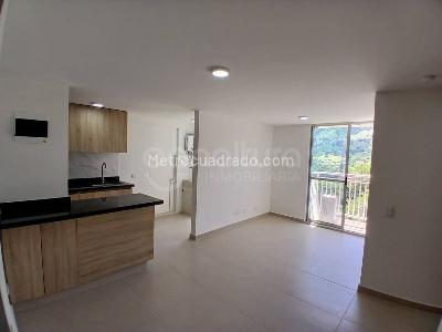 Apartamento en venta en San Antonio De Prado, Medellín · foto 3 de 13