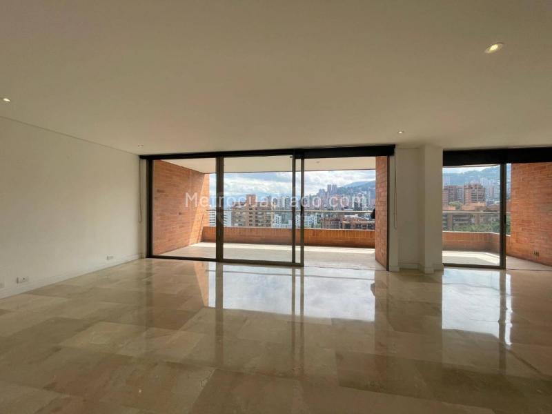 Beautiful 2BR Apartment with 360 View in Loma de Los Parra - 7