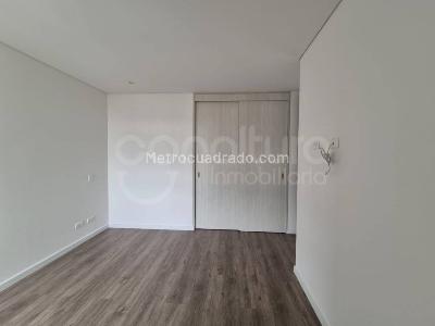 Apartamento en arriendo en Lalinde, Medellín · foto 11 de 11