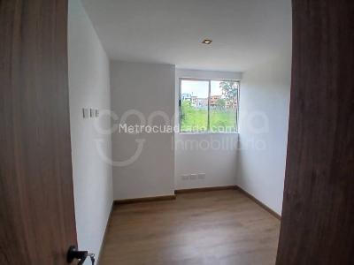 Apartamento de 2 alcobas en venta en Guayabalia, Itagüí, 57 m² · foto 11 de 12