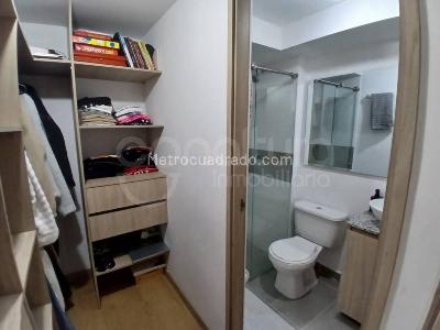 Apartamento en venta en La Mina, Envigado · foto 10 de 17