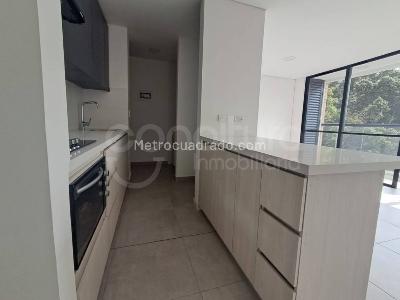 Apartamento en venta en Los Colores, Medellín · foto 2 de 15