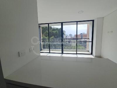 Apartamento en venta en Los Colores, Medellín · foto 5 de 15