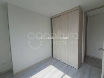 Apartamento en venta en Los Colores, Medellín · foto 8 de 15