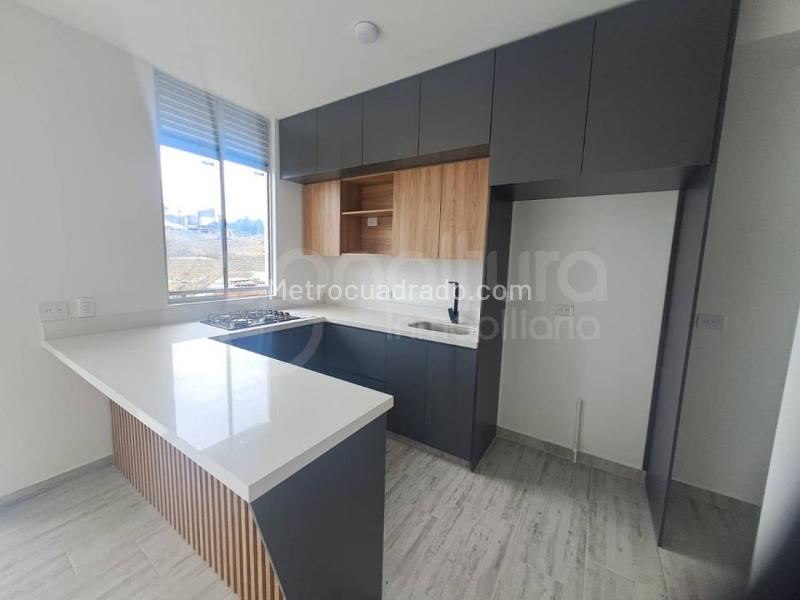 2BR Apartment in Serramonte (63 m²)
