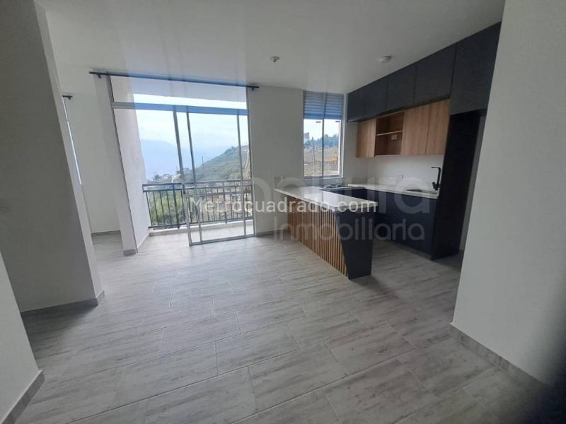 2BR Apartment in Serramonte (63 m²) - 3