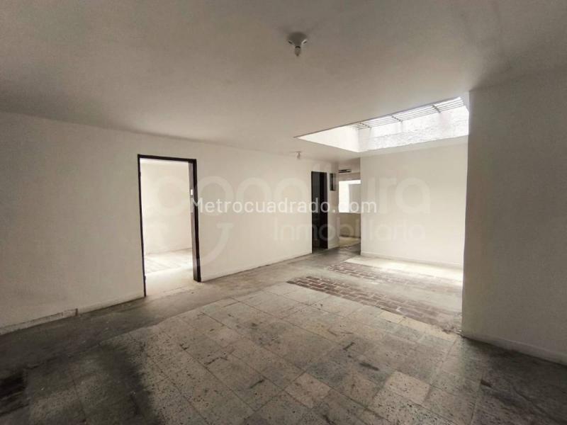 Commercial 3BR House in Belen Parque