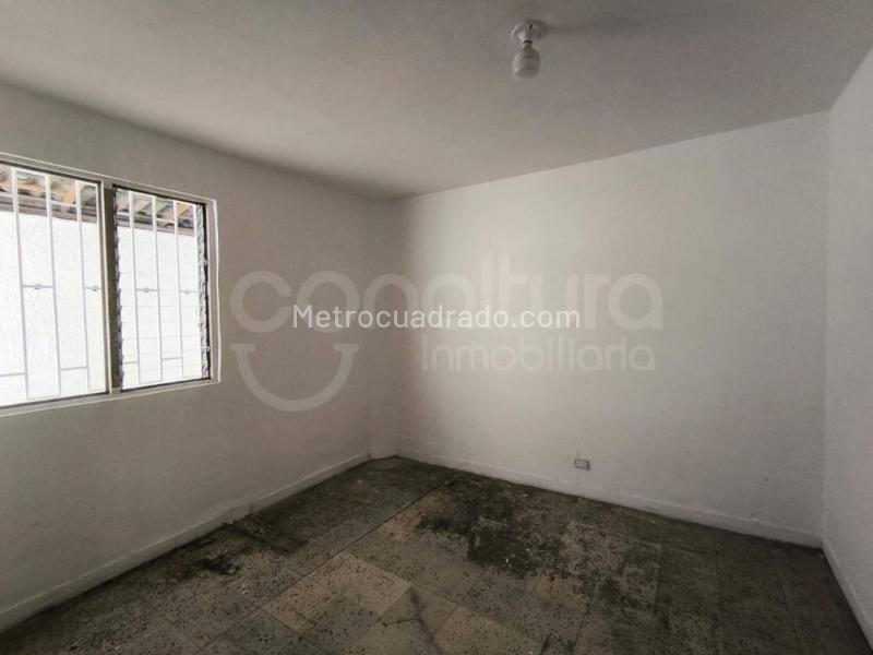 Commercial 3BR House in Belen Parque - 5