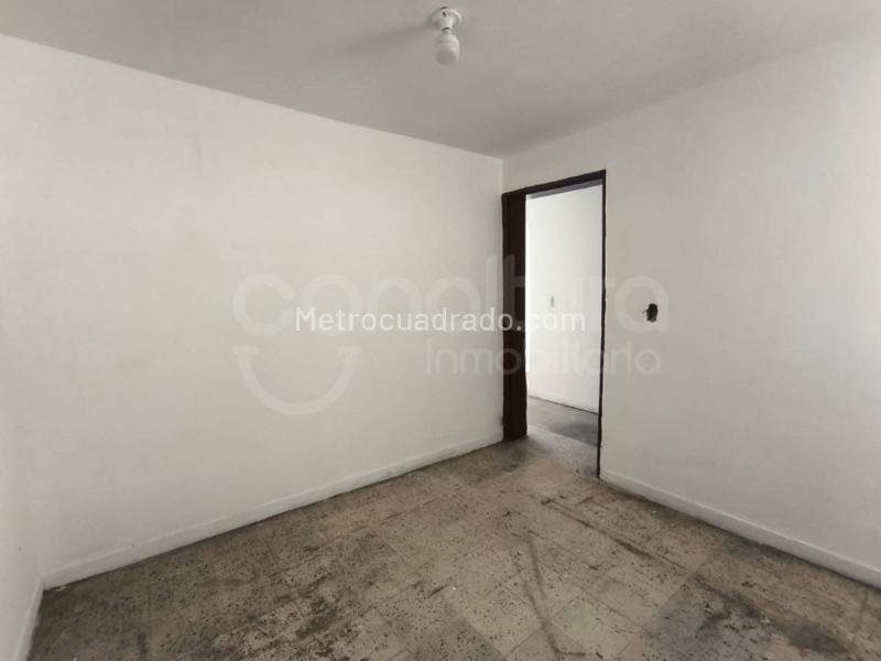Commercial 3BR House in Belen Parque - 8