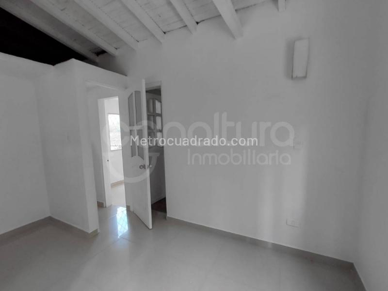 Casa Comercial de 3 Alcobas en el Corazón del Poblado - 3