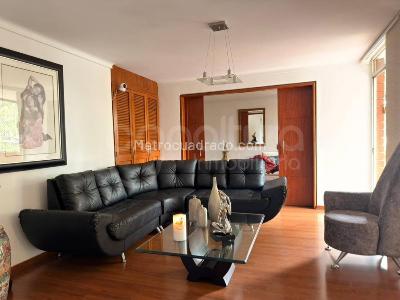 Apartamento de 3 alcobas en venta en Altos Del Poblado, Medellín, 162 m² · foto 4 de 20